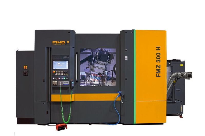 Das modulare Maschinenkonzept der FMZ 300H gestattet es, die Wälzfräsmaschine auch als Rotoren- oder Schneckenfräsmaschine anzubieten. Dafür kommen zwei weitere Werkzeugköpfe mit leistungsstarken Direktantrieben zum Einsatz.  (MHD)