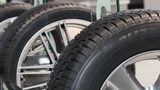 Bridgestone-Reifen: Neue Software hilft bei der Zuordnung zum Fahrzeug. (Foto: Bridgestone)