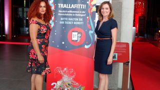 Happy Birthday liebes ADN-Team wünscht das Vogel-IT-Medien-Team aus Augsburg. (Vogel IT-Medien GmbH)