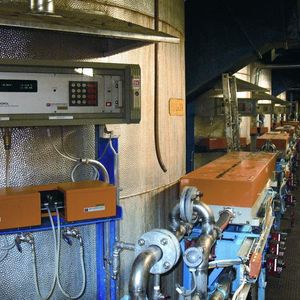 Abb 1.: Das Prozesspolarimeter Propol zur Online- und Inline-Prozesskontrolle in einer Anwendung.