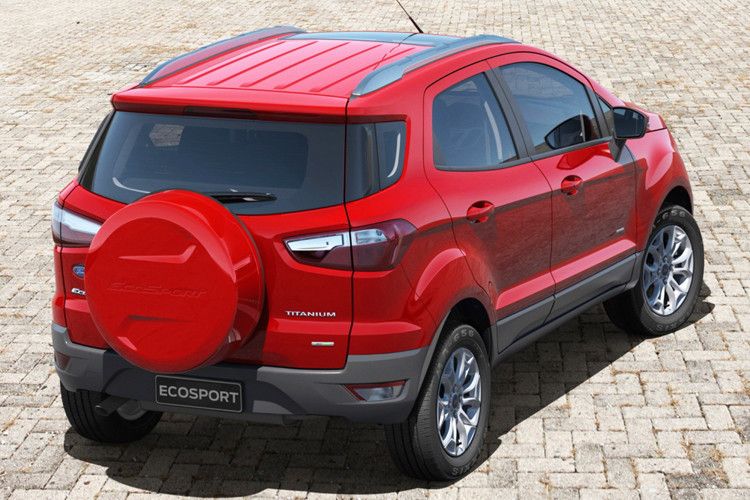 Mit einer Länge von 4,22 Meter bietet der Ecosport ähnliche Platzverhältnisse wie der Opel Mokka. Das außen angeschlagene Ersatzrad ist eine stilistische Besonderheit, die den Ecosport zum echten Abenteurer stempelt. (Foto: Ford)
