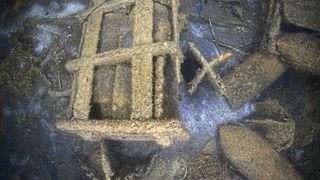 Kriegsrelikte auf dem Meeresboden: Aus rostender Altmunition treten giftige Chemikalien in die Meeresumwelt aus. Foto:  (Bild: Geomar / AUV-Team)