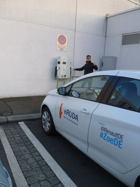 Rein elektrisch unterwegs: Werner Hillebrand-Hansen fuhr 1375 km in 2 Tagen von München nach Barcelona mit dem Renault ZOE (eRUDA.de)