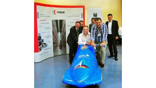 V.l.: Sascha John (Fiege), Steffen Näther (Fiege), Francesco Friedrich, Michael Schirmaier (Fiege), Wolfgang Hoppe und Jens Neuner (Regionalgruppensprecher BVL Thüringen). (Bild: Fiege)