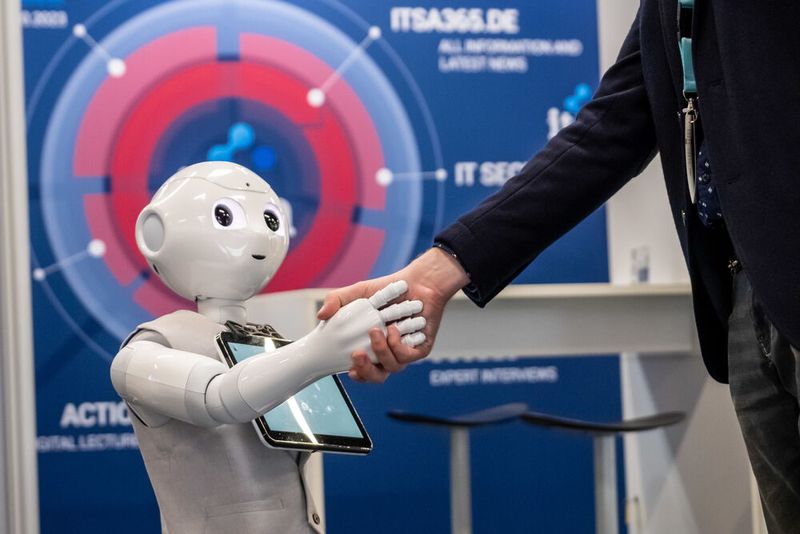 Mit 15.229 Messeteilnehmern vor Ort und weiteren 1.848 Nutzer auf der Online-Plattform it-sa 365 ging die it-sa 2022 erfolgreich zu Ende (Bild: NürnbergMesse / Thomas Geiger)