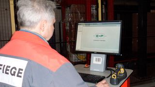 Am Standort Bürstadt hat ein Projektteam des i Logistikdienstleisters Fiege eigenständig das Lagerführungssystem LFS von Ehrhardt + Partner implementiert. (Bild: Fiege)