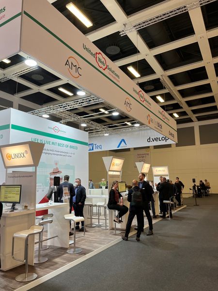 ... Lösungen von d.velop, blueAlpha oder AMC zu sehen. (su)