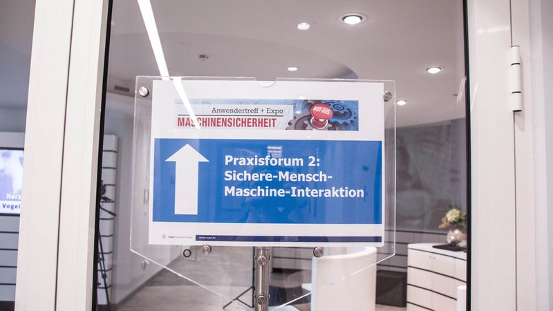 Parallel fand das Praxisforum 2 statt... (K.Juschkat/konstruktionspraxis)