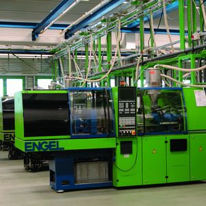 Für das Umsetzen spezifischer Anforderungen an die Gehäuse eignet sich die Spritzgießtechnologie