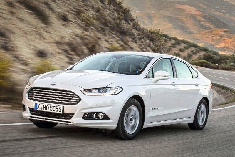 Die schon auf dem Markt befindliche Mondeo-Hybrid-Limousine wird im ersten Halbjahr 2019 durch eine Turnier-Variante ergänzt. (Ford)