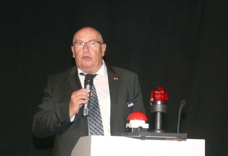 Geschäftsführer Jürg Kellenberger zur Einweihung der Produktionshalle in Romanshorn. (Bild: Anne Richter)