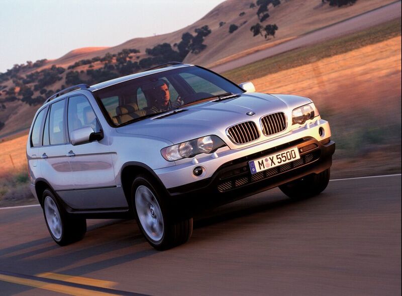Ab dem Frühjahr 2000 bot BMW mit dem X5 sein erstes SUV-Modell in Deutschland an. (BMW)