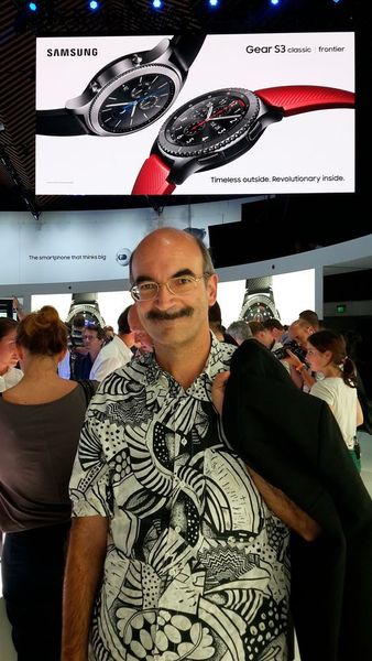 Der Autor des Beitrags hat sich die Samsung-Neuheit Gear S3 auf dem Launch-Event in Berlin angesehen, mit Blick auf die Sicherheit. (Oliver Schonschek)