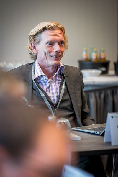 Bernd Schwefing, Geschäftsführer von Controlware: „Man kann die Produktionssysteme nicht so upgraden, wie man IT-Systeme upgradet.“ (Bild: DieProfifotografen)