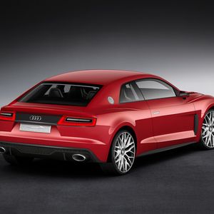 Der Audi Sport quattro laserlight concept: Ein Plug-in-Hybrid mit Laserfernlicht und 515 kW Systemleistung