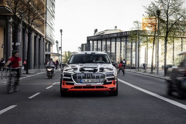 Der Audi e-tron-Prototyp in Berlin  (Audi)