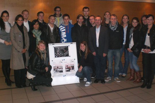 Die ganze Klasse half bei der Vorbereitung mit. (Archiv: Vogel Business Media)