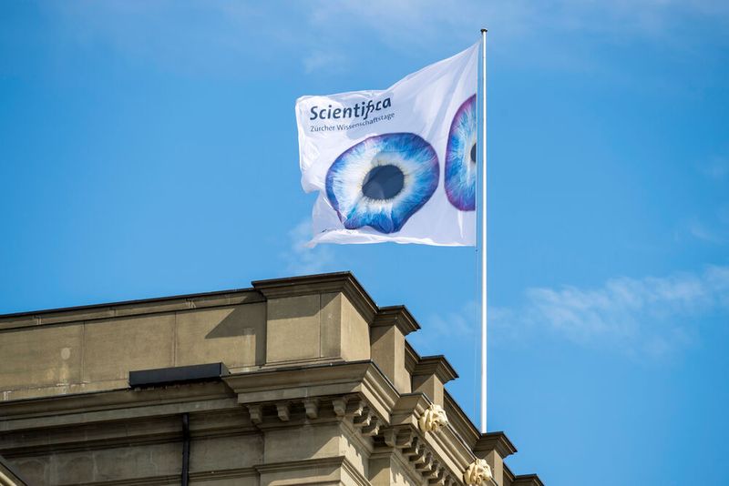 Die Scientifica 2023 lädt Gross und Klein an das grosse Wissenschafts-Festival zum Mitdiskutieren und Mitmachen ein. (Bild: ETH Zürich)