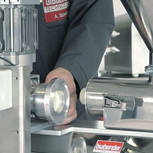 Für eine Reinigung oder einen Produktwechsel können DS-Dosierer in der E-Version Motor und Schnecke ganz einfach trennen.(Bild:  Brabender)