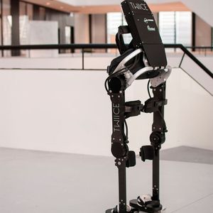 Das Exoskelett soll nur 16 Kilogramm wiegen. 