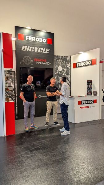 Und das nicht nur im Fall Fahrzeughersteller, sondern auch Zulieferer. (Bild: Dominsky – VCG)