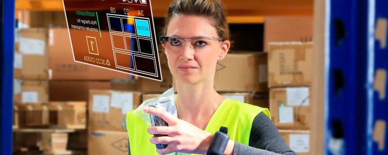 Um die Einführung der Datenbrillen-Technologie im Unternehmen erfolgreich zu realisieren, hat sich ein strukturiertes Vorgehen mit fünf Schritten bewährt. (Bild:  Ubimax)