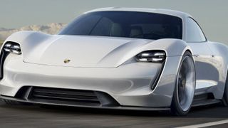 Auf Tesla-Jagd: Der Porsche Mission E mit 600 PS und 500 km Reichweite (Bild: Porsche)