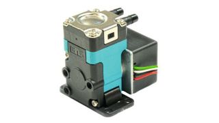 Die neuen Membranpumpen FF 12 und FF 20 von KNF sind nahezu wartungsfrei und auch für niedrigviskose oder flüchtige Substanzen geeignet. (KNF Neuberger GmbH)