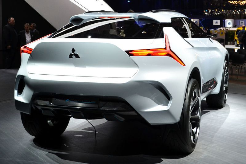 Dass der E-Evolution Concept in dieser Form in Serie gehen wird, ist allerdings eher unwahrscheinlich. (Seyerlein/»kfz-betrieb«)