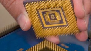 This is a so-called memristor. At the Leibniz Institute for Photonic Technologies, it is believed that these systems can lead to new computer chips. The goal pursued there is to develop neuromorphic chips that can bring many advantages to the industry ... (Image:University of Michigan)