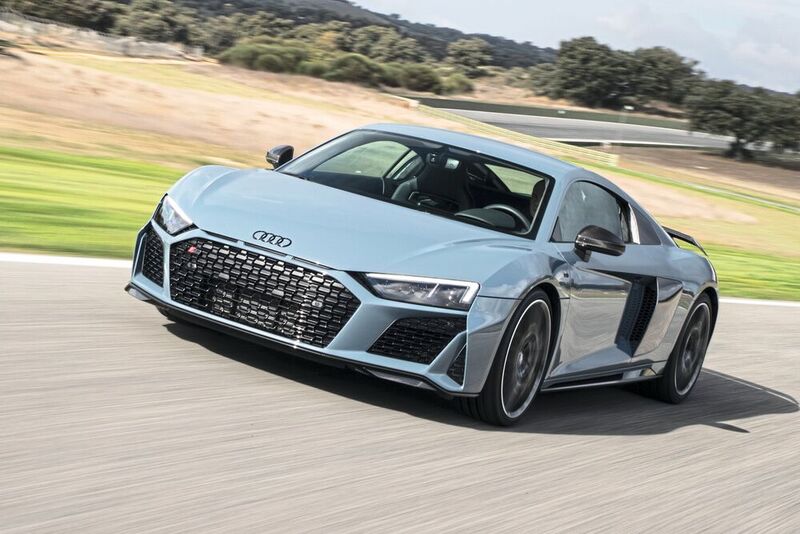 Audi hat die 2015 vorgestellte zweite Modellgeneration des Supersportwagens R8 umfassend überarbeitet. (Bild: Audi)