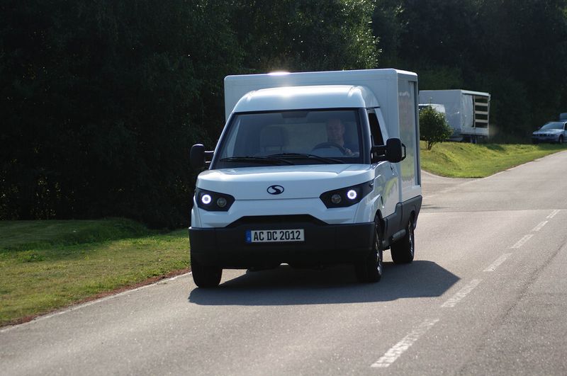 Dank crashoptimierter Karosserie sind Inssasen und Ladung sicher unterwegs. (Bild: Streetscooter)