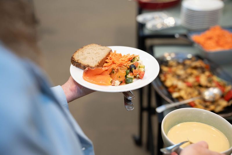 Bei so viel Interaktion & Wissen darf eine Pause nicht fehlen! Der Lunch Break war nicht nur da, um sich zu stärken… (Bild: Manuell Emme Fotografie)