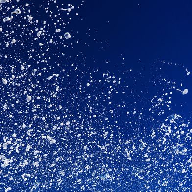 Die IP-Schutzart macht unter anderem deutlich, wie stark ein Produkt vor Berührung mit Spritzwasser geschützt ist. (Bild: Nick_the_Photographer)