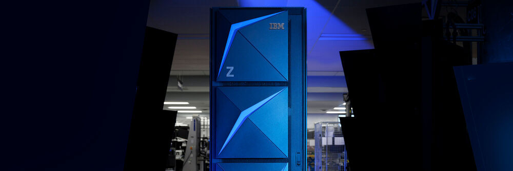 Neue Mainframes von IBM und Fujitsu