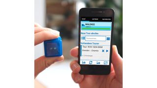 Kürzer als ein Streichholz und ohne laufende Kosten kommt der würfelförmige Datenlogger „Bluedan“ von Esys daher. (Dr. Malek)