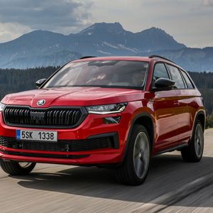 Bei den Tschechen geht es im Herbst 2023 mit der nächsten Generation des Kodiaq weiter.(Bild:  Skoda)