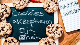 Bei den Cookies wird die Bedeutung des Grundrechts auf informationelle Selbstbestimmung einerseits und der Wert von Daten für Wirtschaftsprozesse andererseits deutlich.  (Bild: © DatenschutzStockfoto-stock.adobe.com)
