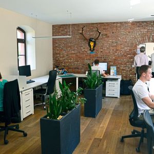 Die Telefonmarketin-Abteilung qualifiziert die eingehenden Leads vor und erhöht damit die Verkaufschance für den Verkäufer.(Bild:  Achter)