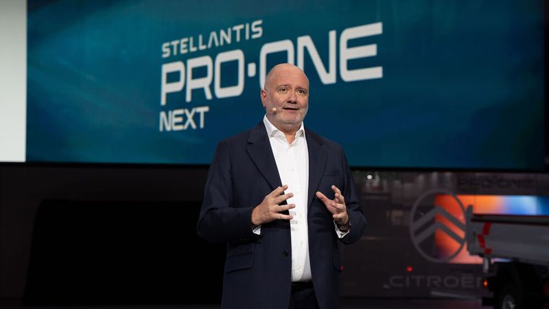 Stellantis-Nutzfahrzeugchef Eric Laforge will den Hersteller stärker im Flottenmanagement positionieren.(Bild:  Stellantis/Ferrero Communication)