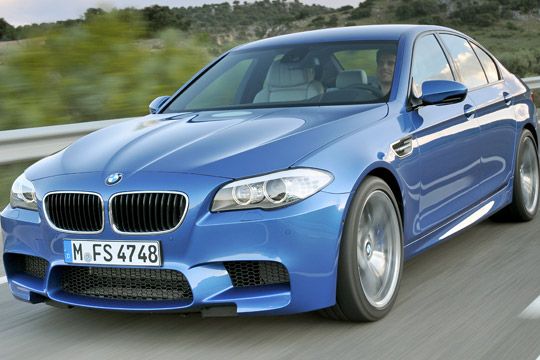 Der neue BMW M5 kommt mit acht statt zehn Zylindern aus. Das senkt den Verbrauch um rund zwei Liter auf acht Liter pro 100 Kilometern. (Archiv: Vogel Business Media)