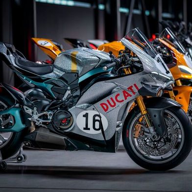 Ducati ist eine Marke mit einer langen Tradition und eine Ikone Italiens, die in diesem Jahr ihren 100sten Geburtstag unter anderem mit Collezione-Modellen feiert. (Bild: Ducati)