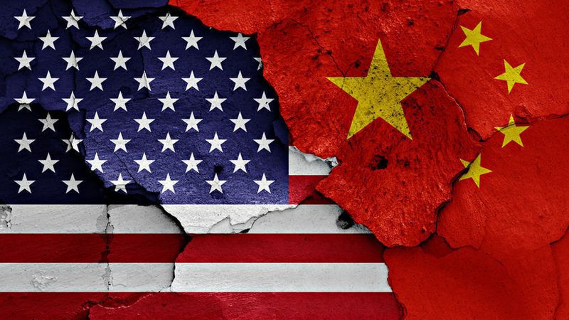 Der KI-Streit zwischen Washington und Peking eskaliert: Drei US-Sicherheitsbehörden werfen chinesischen Anbietern systematisches Modell-Destillieren vor, China spricht von doppelten Standards.(Bild:  Clipdealer)