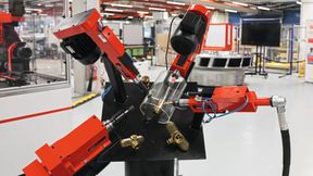 Mehrfachbearbeitung eines Bauteils. (Bild: Roder / Suhner)