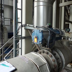 Die gefunden Leckagen wurden von Thomas Warschburger und Milan Stojkovic von Mader markiert und dokumentiert, damit auch internes Personal sie jederzeit wiederfinden kann. 