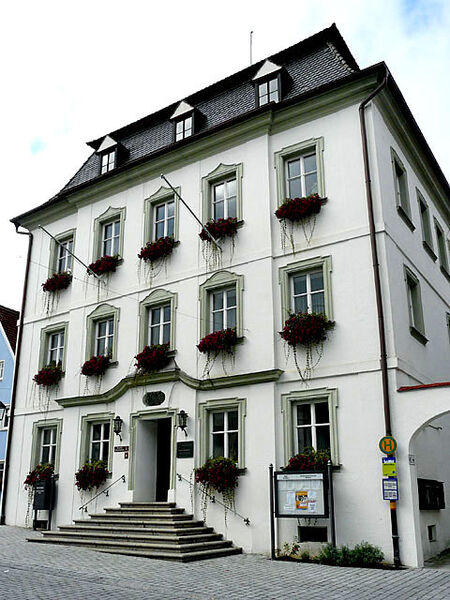 Auflösung des Rathaus-Rätsels vom 21. Oktober 2011: Monheim – Kleinod im Dreiländereck 