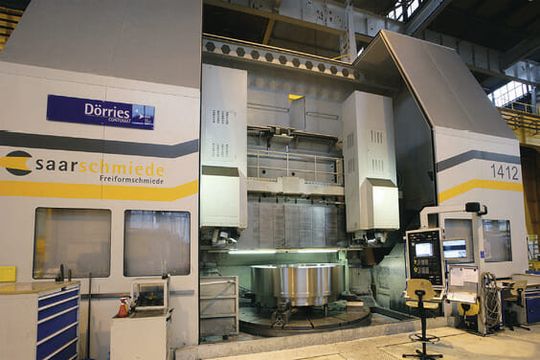 (Unter den rund 50 Maschinen und Anlagen bei der Saarschmiede sind sechs Dörries-Scharmann-Karussell-Drehmaschinen zur Großteile-Bearbeitung. Bild: Proxia Software AG)
