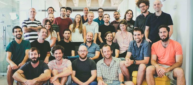 Prospera Technologies wurde 2014 in Israel gegründet. Prospera verändert die landwirtschaftliche Produktion mit End-to-End-Digitalisierung. Mit Hilfe von Datenanalytik, Bildtechnologien und künstlicher Intelligenz bietet Prosperal Landwirten einfach zu bedienende digitale Werkzeuge an, um bessere Erträge, gesündere Kulturen und höhere Gewinne zu erzielen. Mehr unter: http://prospera.ag  (prospera)