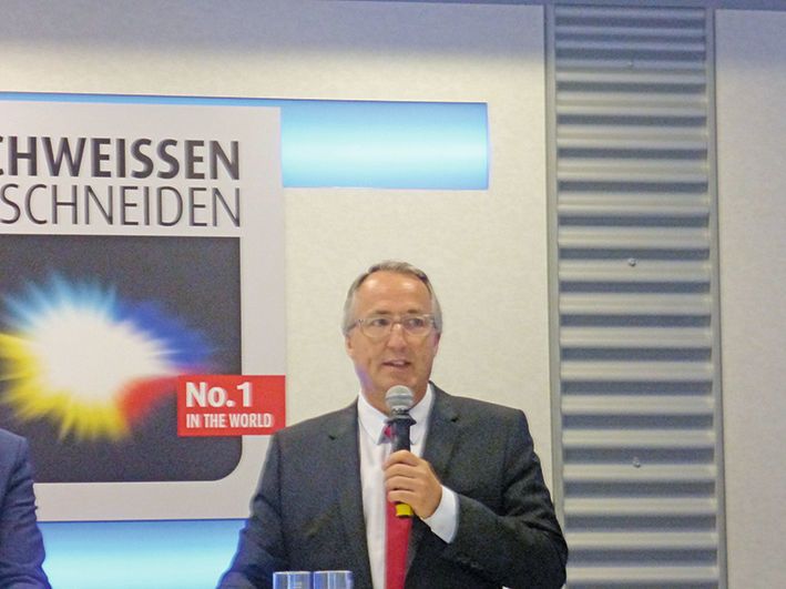„Etwa 67 % der Aussteller kommen aus dem Ausland, wobei China, Italien, Großbritannien und die USA die größten nicht-deutschen Ausstellerzahlen stellen“, freut sich Oliver P. Kuhrt, Geschäftsführer der Messe Essen, über die Internationalität der Messe. (Finus)
