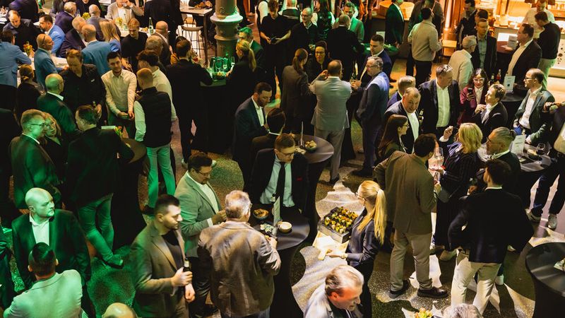 Über 300 Gäste kamen zur Verleihung des Gebrauchtwagen Awards 2026 nach Würzburg. (Bild: Stefan Bausewein)